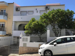 Villa Maria Alvor - Luxury townhouse in the centre of Alvor with 2 independent three bedroom apartments on the ground and first floor